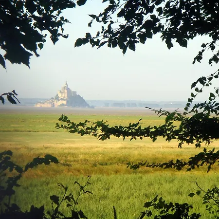 Les Herbus Angle Rue De L'avant-garde Et 31 Rue Jérémie Genêts