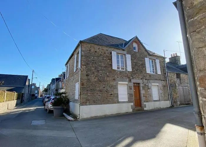 Semesterbostad Les Herbus Angle Rue De L'avant-garde Et 31 Rue Jeremie